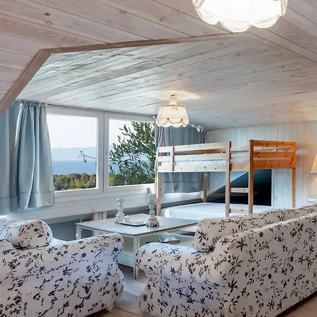 Луксозна вила Pool With Attic In Glarokavos