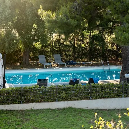 Луксозна вила Pool With Attic In Glarokavos