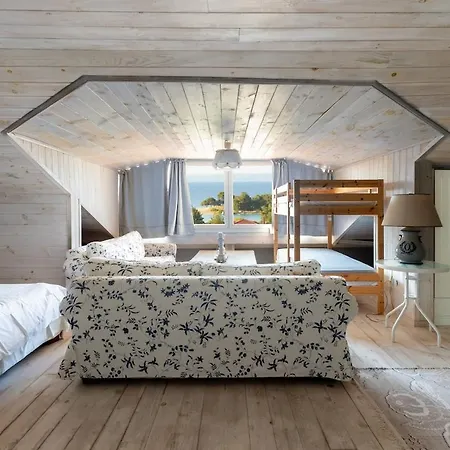 Луксозна вила Pool With Attic In Glarokavos *